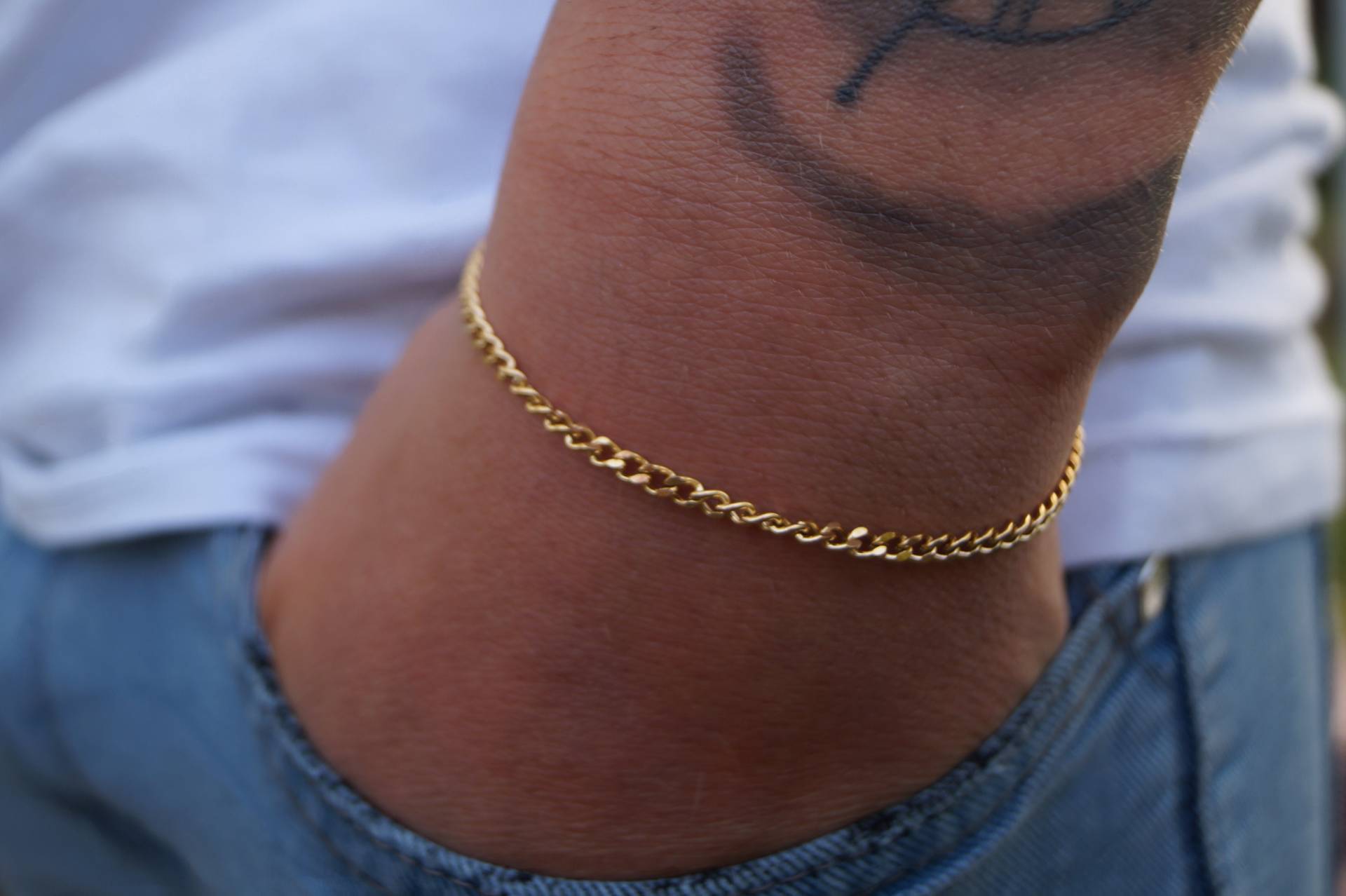 Edelstahl Armband Mit Karabiner Verschluss - Hochwertiges Goldarmband Gliederarmband Geschenk Geburtstag Für Männer Und Frauen von madebynami