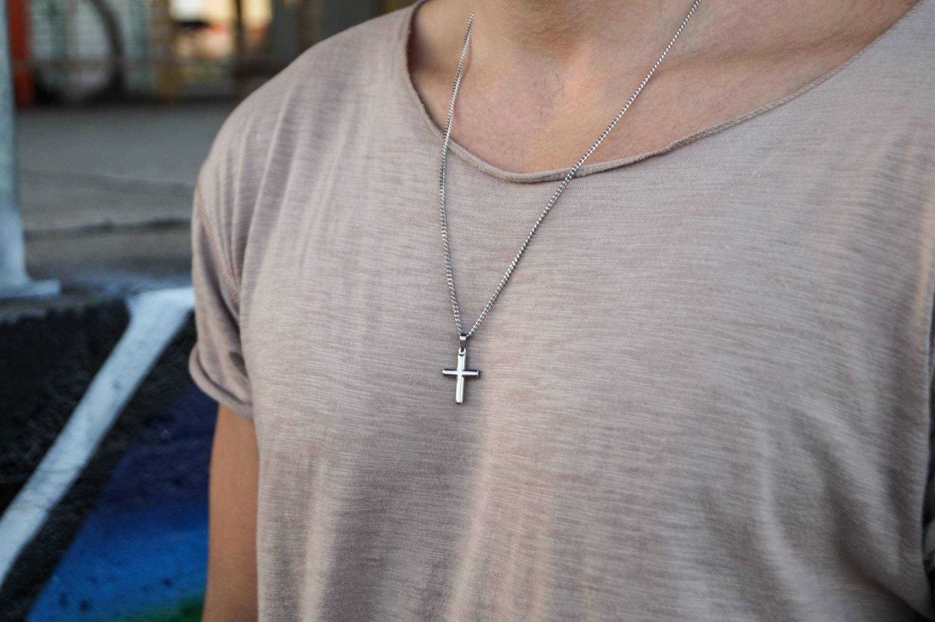 Edelstahl Herren Halskette Mit Kreuz Anhänger - Hochwertige Silber Herrenkette Männer Kreuzkette Silberkette Geburtstagsgeschenk Für Ihn von madebynami