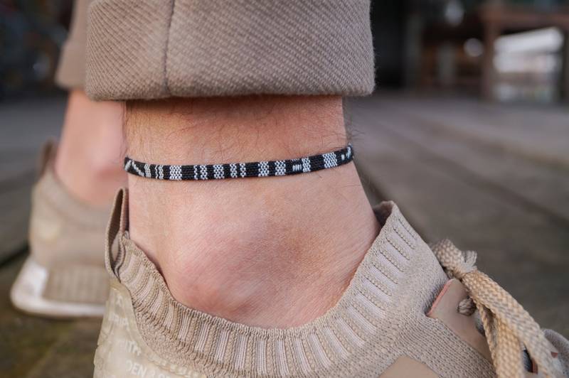 Surfer Strand Fußband Für Herren Und Damen - Boho Ethno Fußkettchen Männer Frauen Handmade Festival Schmuck Wasserfest & Verstellbar von madebynami