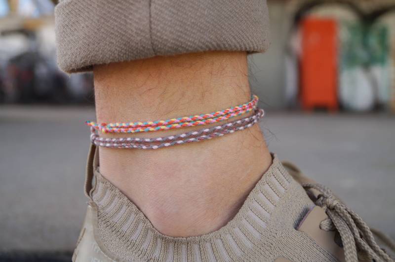 Surfer Strand Fußband Set Für Herren Damen - Boho Ethno Fußkettchen Männer Frauen Handmade Festival Schmuck Wasserfest & Verstellbar Cb von madebynami