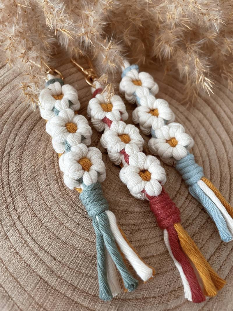 Daisy Blumenanhänger Makramee Schlüsselanhänger Flower Geschenk Frauen Freundin von madebytiniza