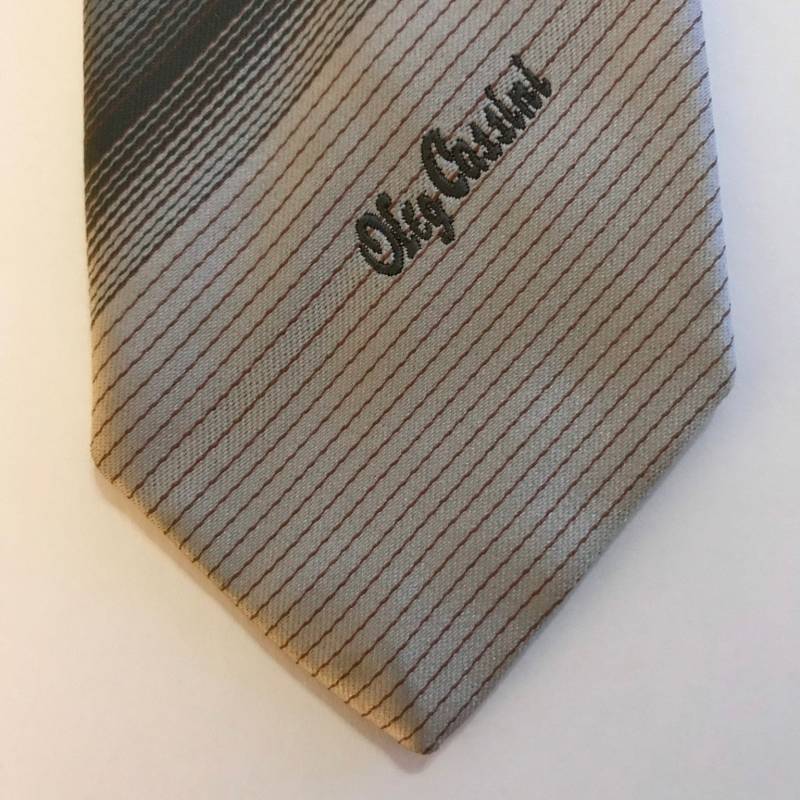 Vintage Oleg Cassini Seidenkrawatte Von Burma Vintage Oleg Cassini Seidenkrawatte Von Burma von madeinnevada