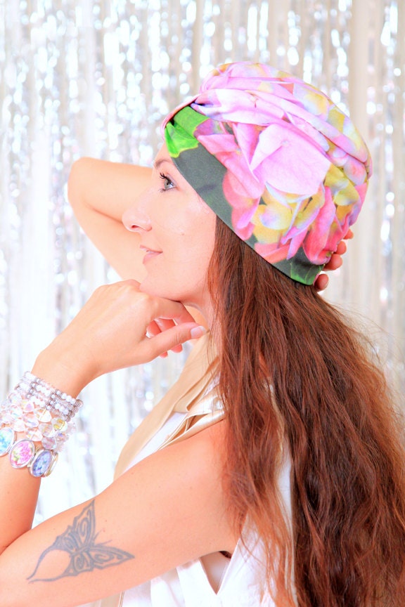 Turban Hut - Damen Bio Baumwolle Kopftuch Hortensien Floral Print Haarwickeln Für Meditation Oder Yoga Tragbare Kunst von mademoisellemermaid