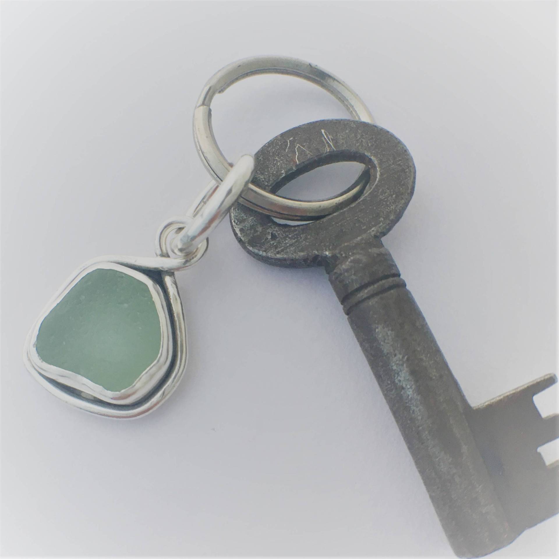 Custom Sea Glass Key Chain von madeonmars