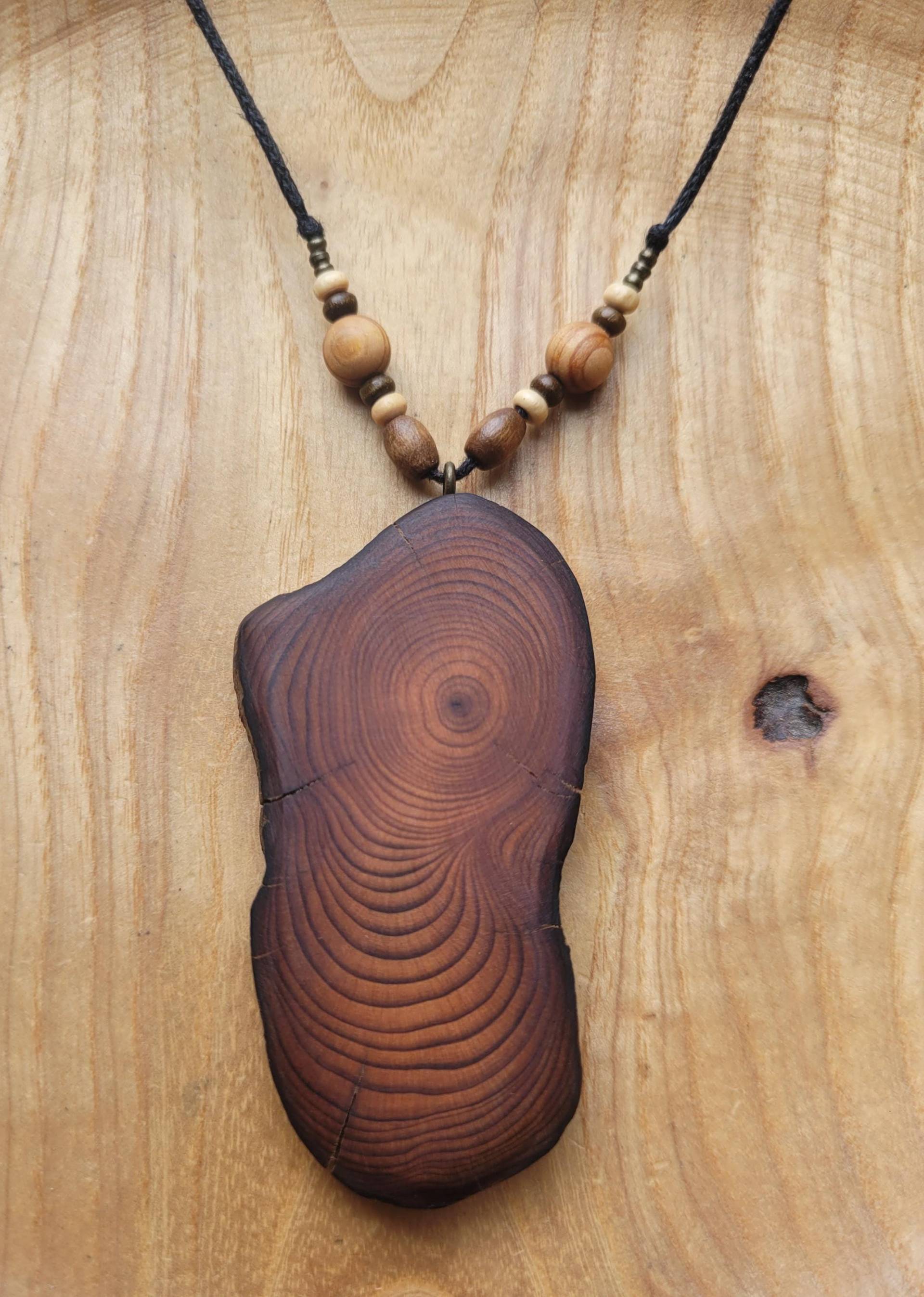 Große, Dunkle, Edle Holzkette Aus Eibenwurzel von maderamar