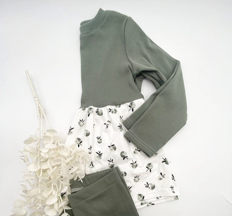Bezauberndes Mädchenkleid Gr. 104 von maderegger
