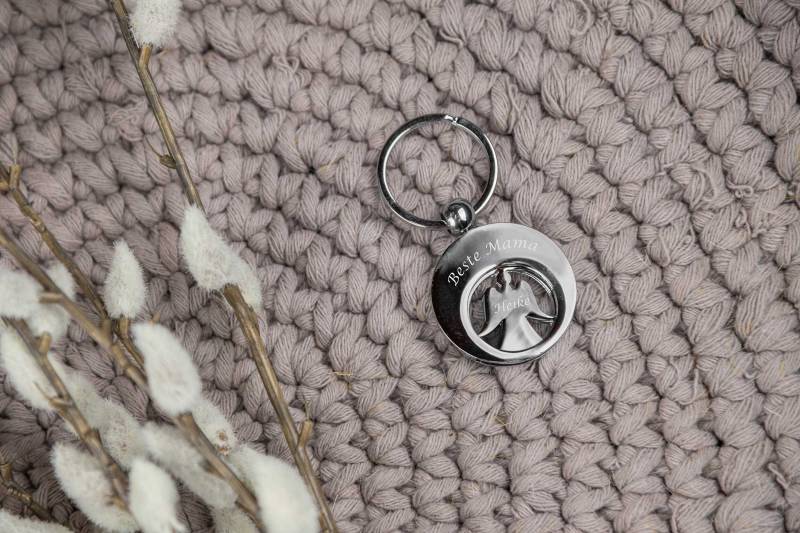 Schlüsselanhänger Schutzengel Mit Gravur Und Einkaufswagenchip von madewithlovebymadita