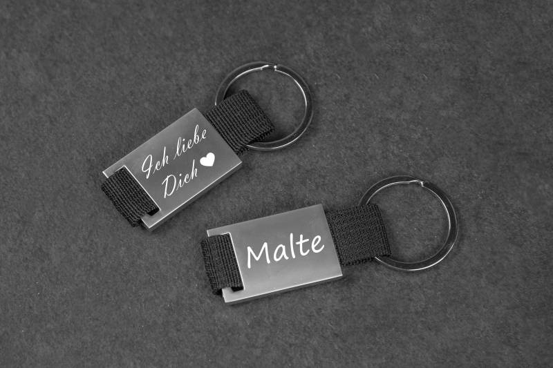 Silber Chromatierter Schlüsselanhänger Mit Gravur Personalisiert von madewithlovebymadita