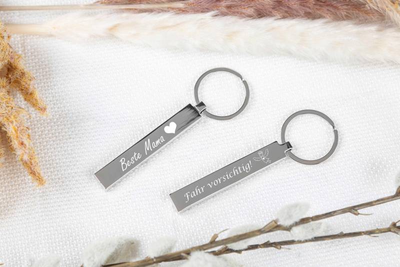 Silberner Schlüsselanhänger Personalisiert Mit Gravur von madewithlovebymadita