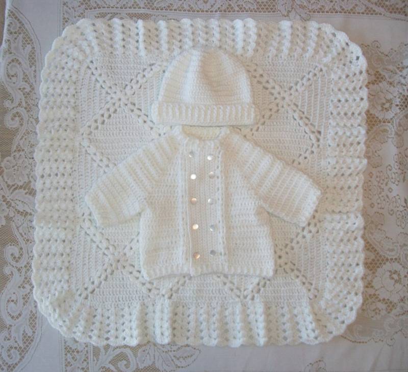 Crochet Baby Boy Weiß Pullover, Mütze Und Decke Layette Outfit Perfekt Für Taufen Winter von madewithlovebysuzieq