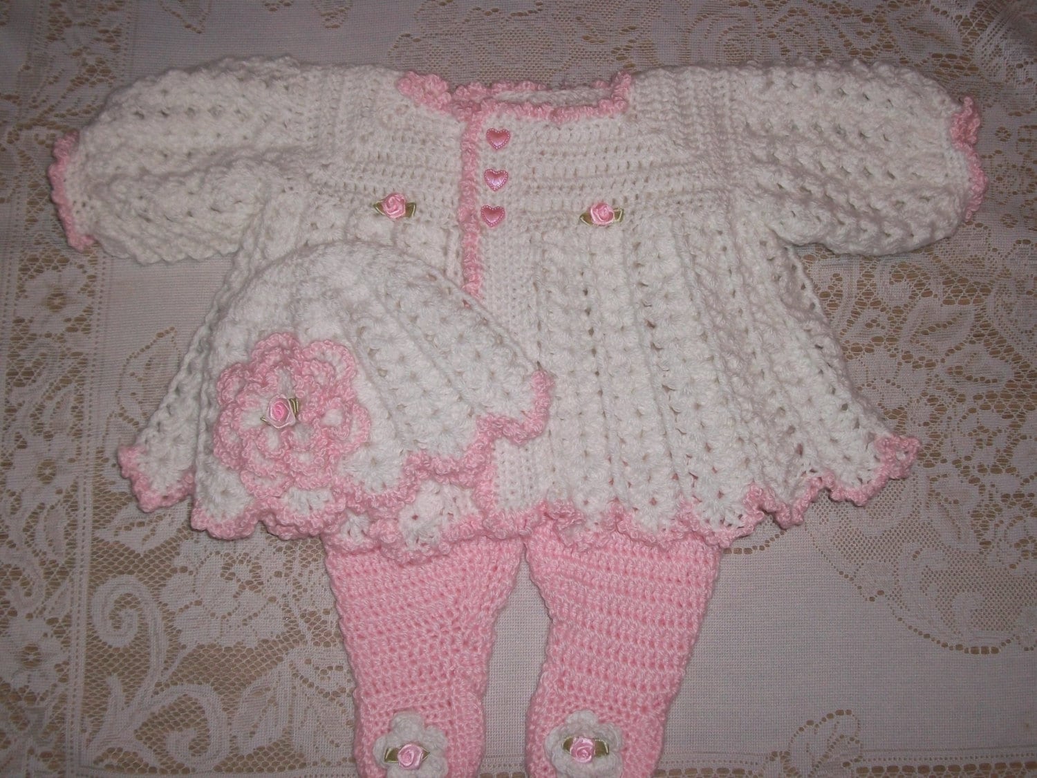 Häkeln Babymädchen Pullover Legen Sie Hut Und Leggings Outfit Für Winter-Dusche-Geschenk Oder Geschenk Nach Hause Nehmen von madewithlovebysuzieq