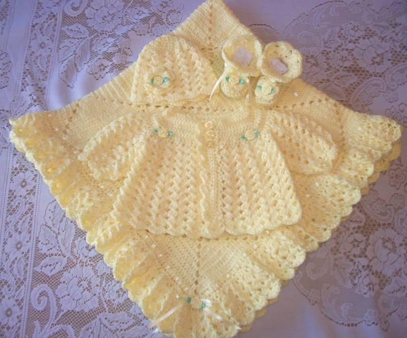 Häkeln Sie Baby Mädchen Gelben Pullover, Mütze Und Schühchen Set Babyausstattung Mit Decke Perfekt Für Dusche-Geschenk Oder Bring Mich Nach von madewithlovebysuzieq