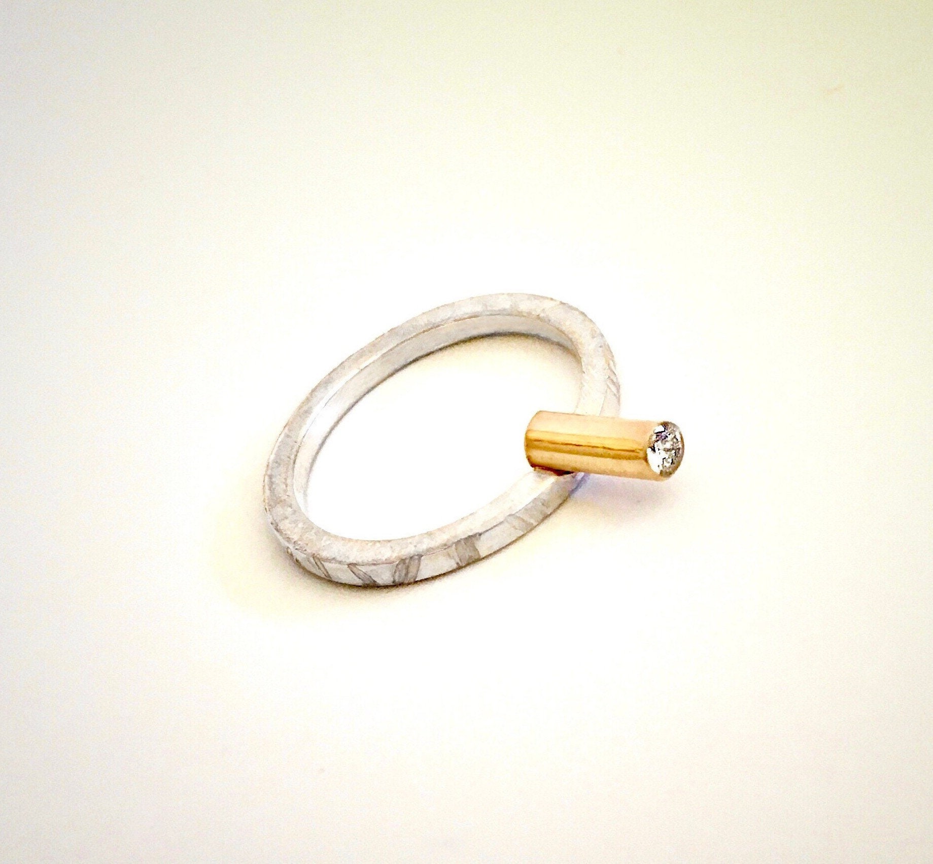 Ring Aus Sterlingsilber Und 14K Diamant von madhuntjewelry