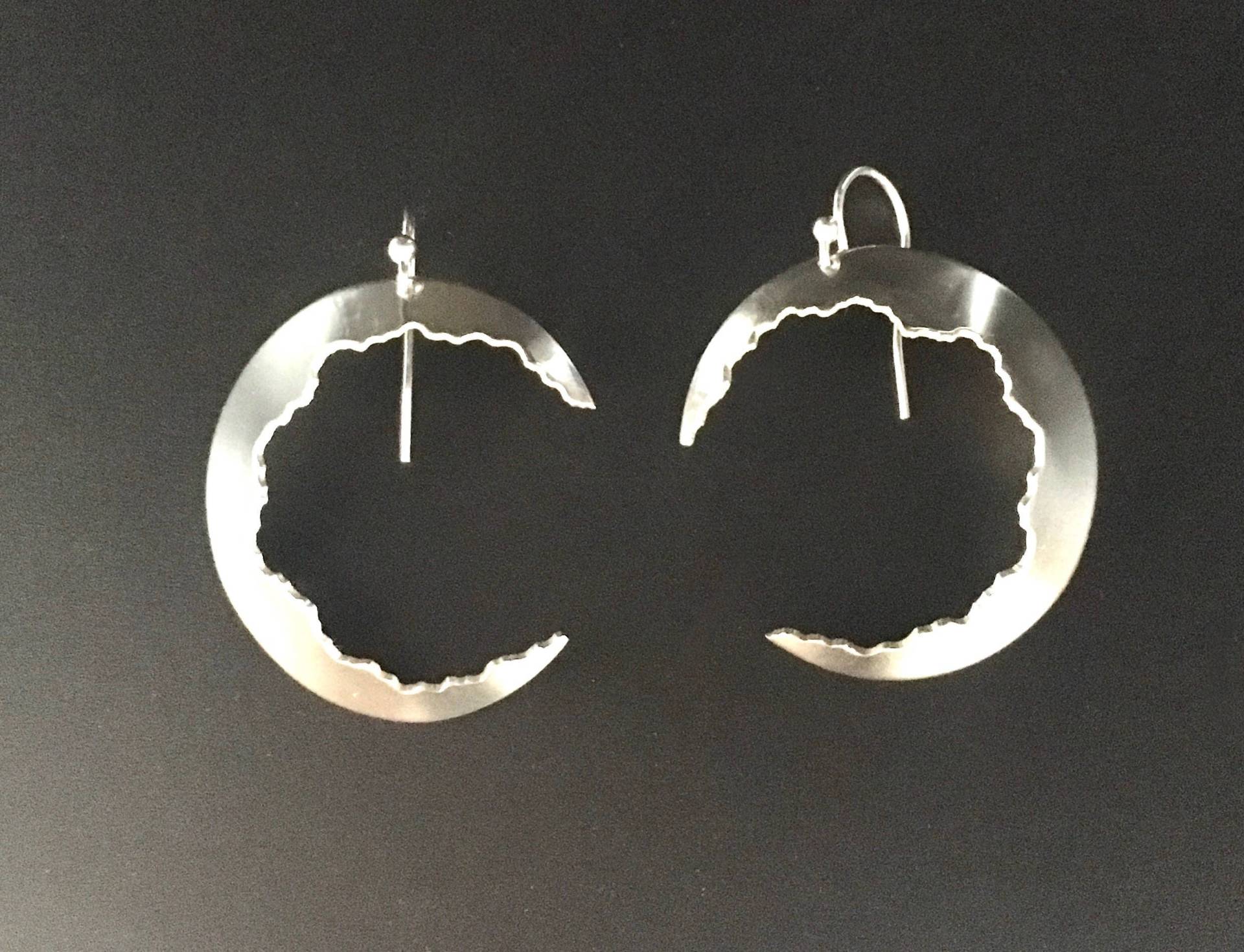 sterling Krater Ohrringe von madhuntjewelry