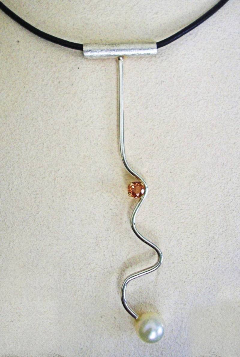 sterling & 14K "Korkenzieher" Halskette sterling & 14K "Korkenzieher" Halskette von madhuntjewelry