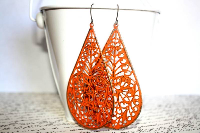 Orange Teardrop Filigrane Ohrringe, Handbemalte Bronze Ohrringe Boho Rustikalen Schmuck Baumeln Orange Teardrop Filigrane Ohrringe, Handbemalte Bronze Ohrringe Boho Rustikalen Schmuck Baumeln von madigracecreations