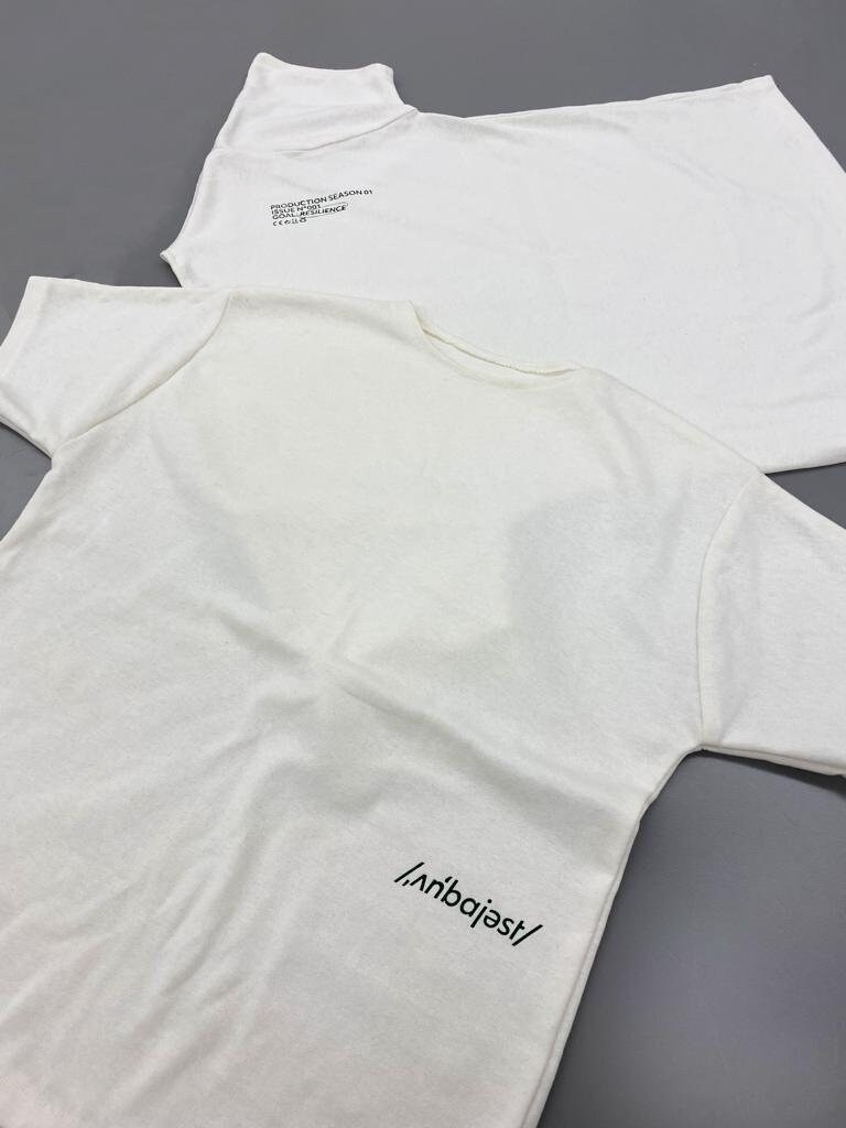 Unbiased T-Shirt Unbiased T-Shirt von madunbiased