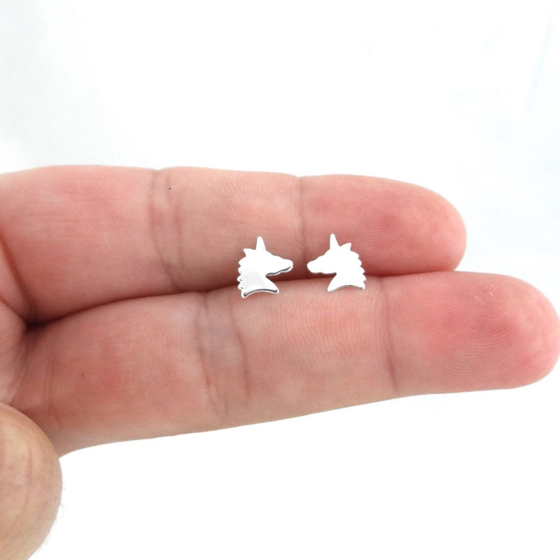 Einhorn Ohrringe in Sterling Silber, Ohrstecker, Kinder Ohrringe, Kleine Tier Silber von maebeas