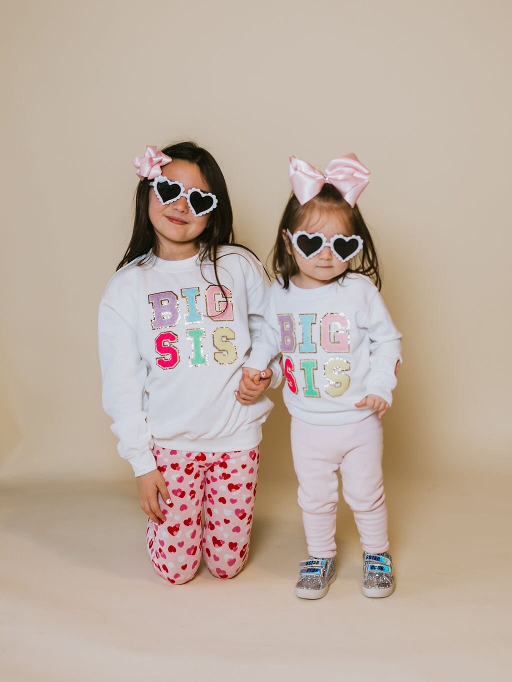Big Sis Chenille Patch Sweatshirt, Schwester Offenbaren Shirt von maeveandrosedesignco