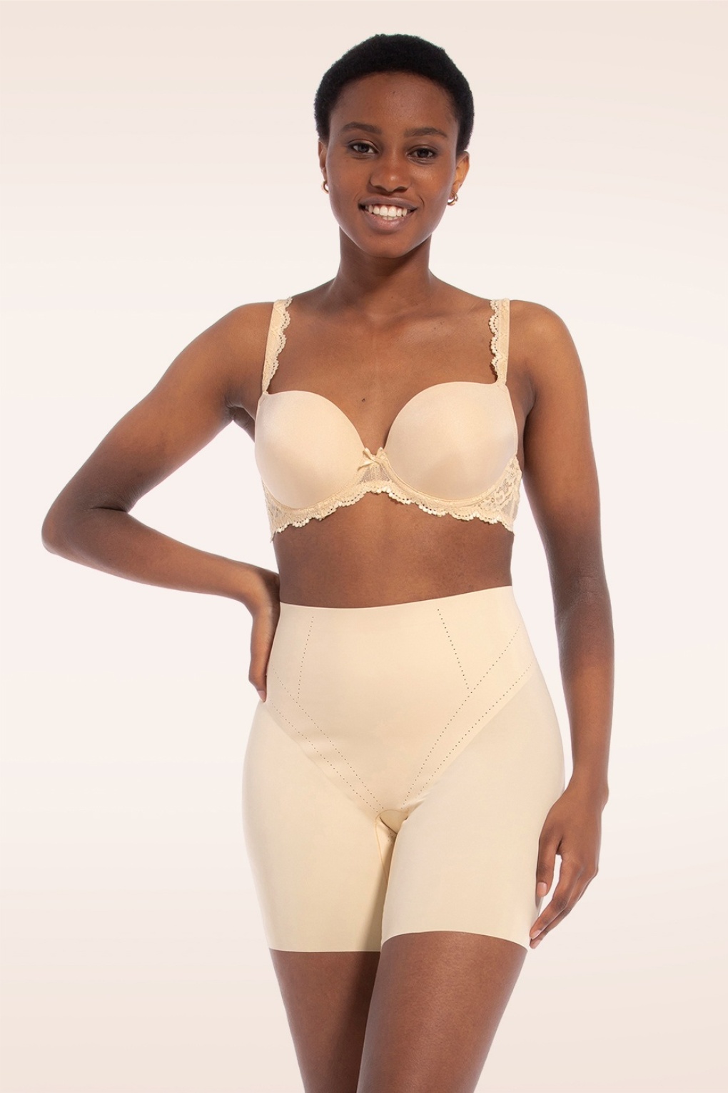 Dream Shaper in Latte von magic bodyfashion