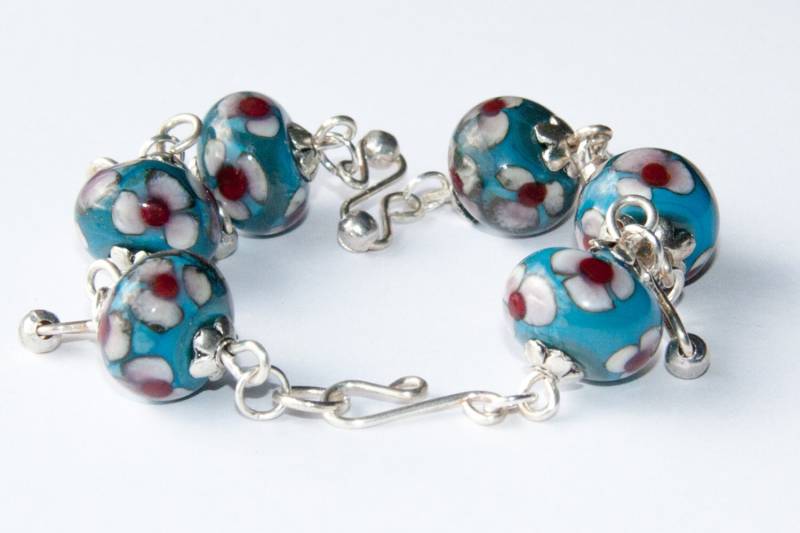 Handgemachte Silber Vergoldet Armband Mit Türkis Blau Murano Glas Aquarell Blumen Perlen Handgemachte Silber Vergoldet Armband Mit Türkis Blau Murano Glas Aquarell Blumen Perlen von magicflyingboots