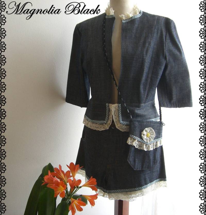 Upcycled Jeans Chic-Boho-Fashion-Hippy-Bohemia-Casual-Jeans Stoff-Shorts, Jacke Und Tasche - Schäbige Hütte-Jeans Ooak-Set 3-Teilig von magnoliablack