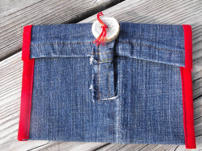Jeanstasche, Jeans-Kupplung, Make-Up-Tasche, Zubehör-Tasche, Geschenk Für Sie, Recycling-Denim, Mode-Accessoire von maidmariondesign