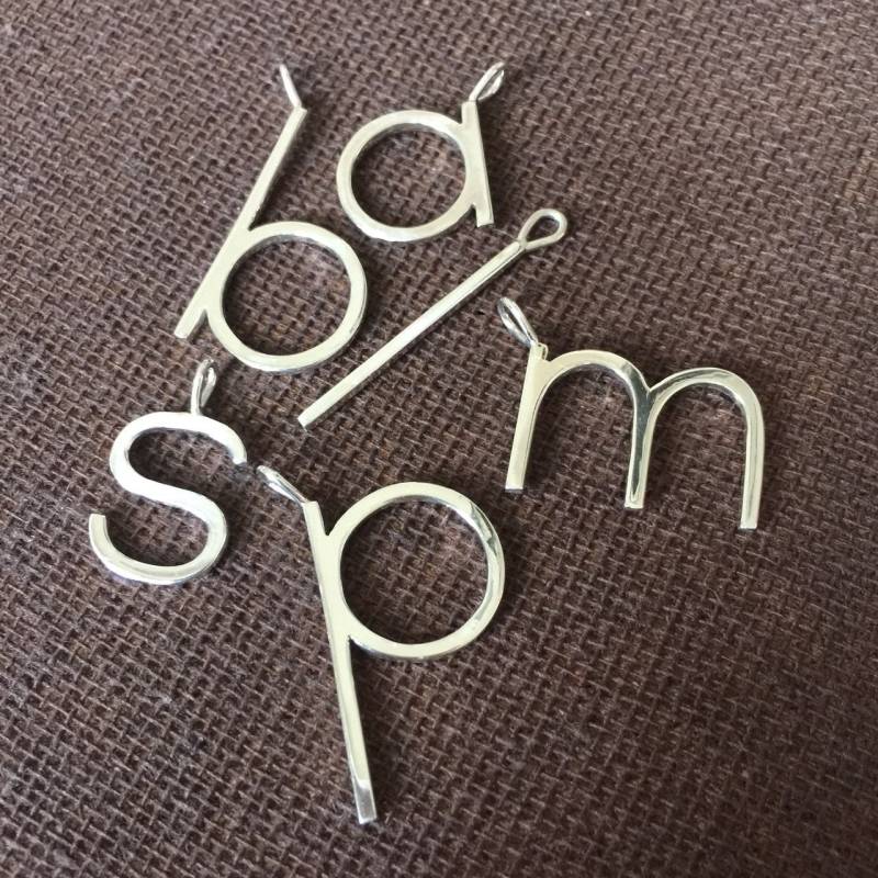sterling Silber Anhänger Großes Personalisiertes Monogramm von maimaiandco