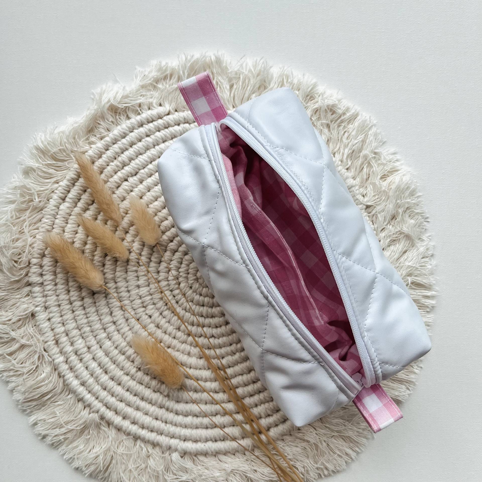 Kosmetiktasche Aus Leder, Weiß Mit Vichy Karo, Gr. S | Etui Kulturbeutel Federmäppchen Schminktasche Make Up Tasche von maimoiselle