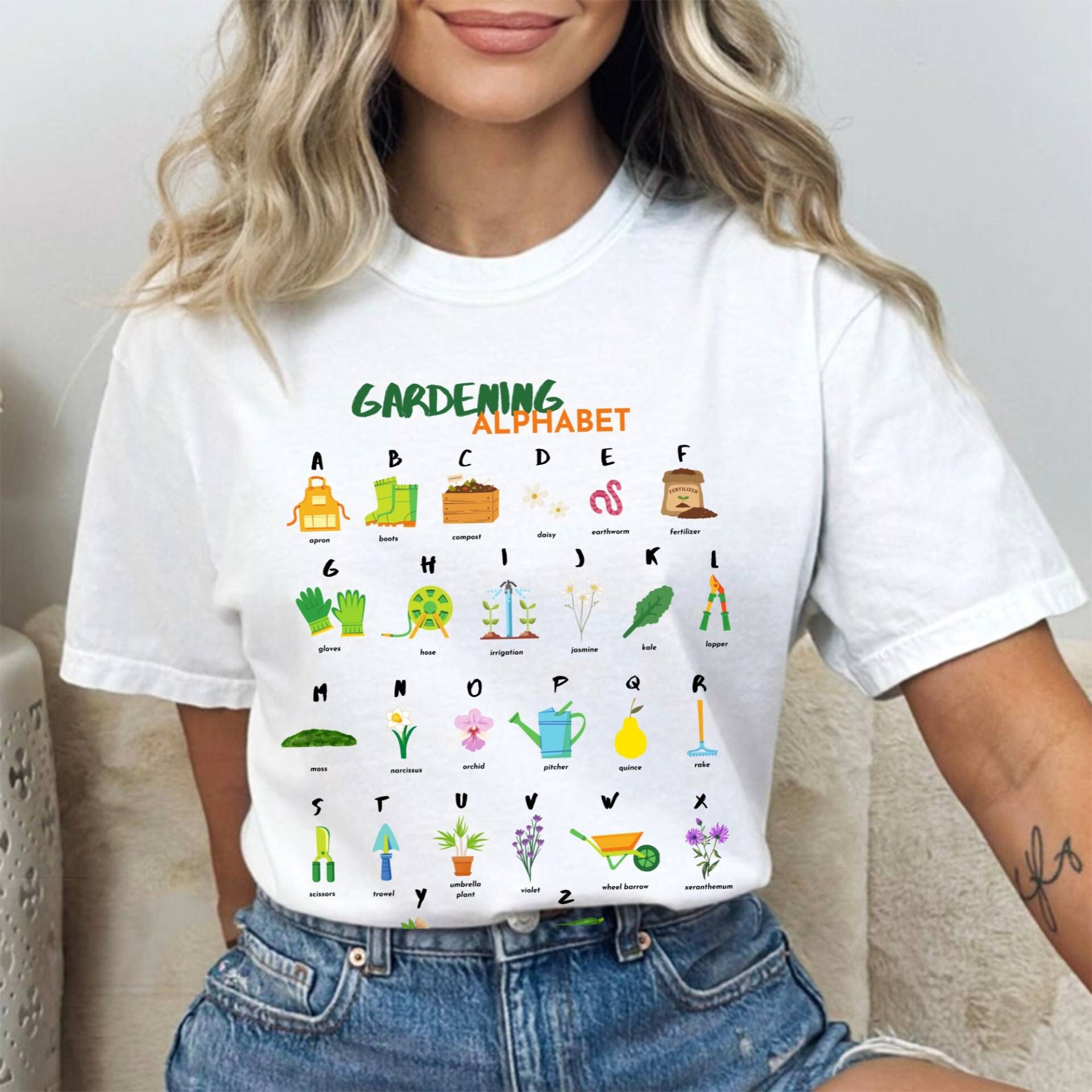 Gartenarbeit Alphabet Shirt, Abc Garten T-Shirt, Geschenk Für Gartenliebhaber, Plant Lady Gärtner Tshirt von maitleshop