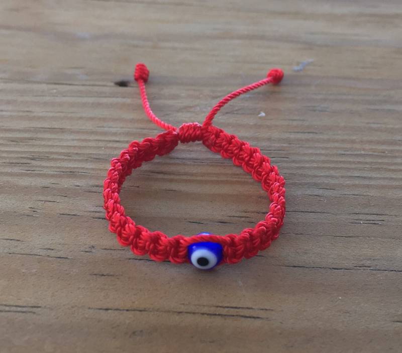 Kleines Rotes Armband. Blaues Auge Rotes Mal De Ojo L Kleines Rotes Armband. Blaues Auge Rotes Mal De Ojo L von makbeads