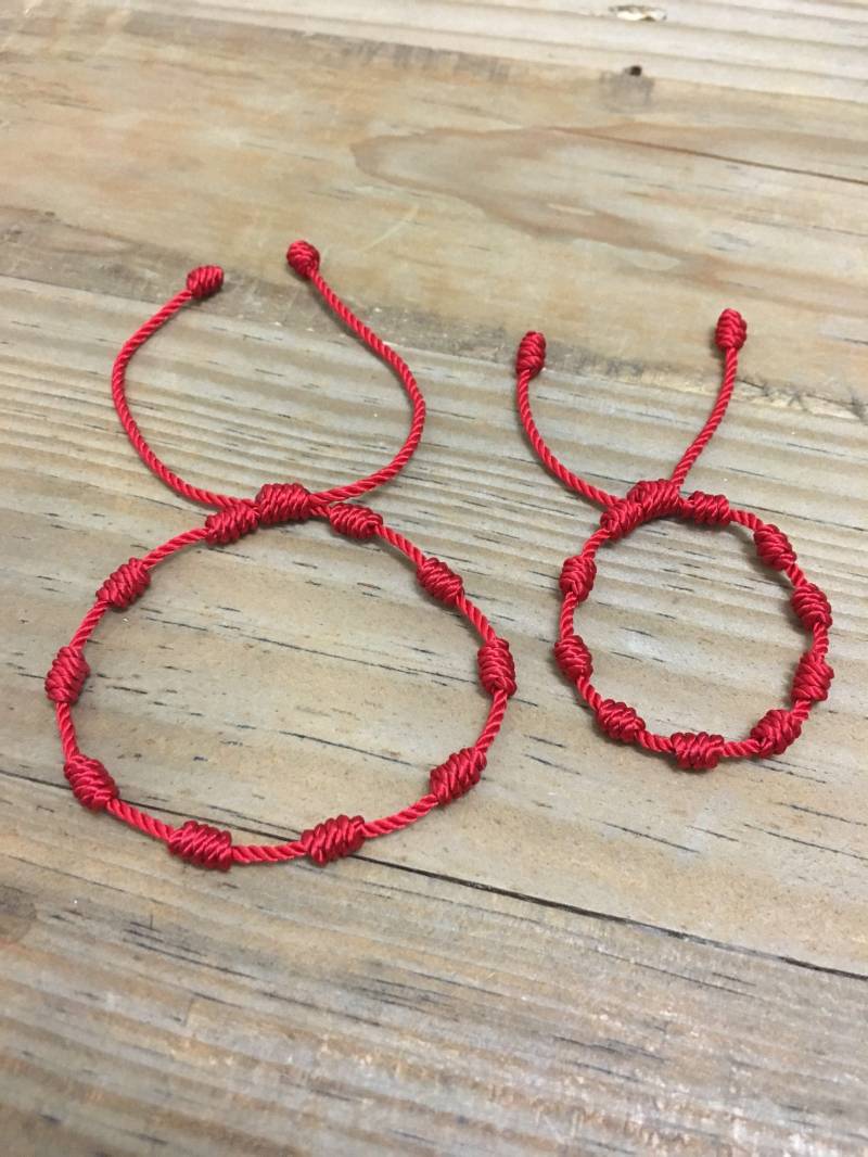 Mommy & Me Armband in Rot. String-Armband. Kabbala von makbeads