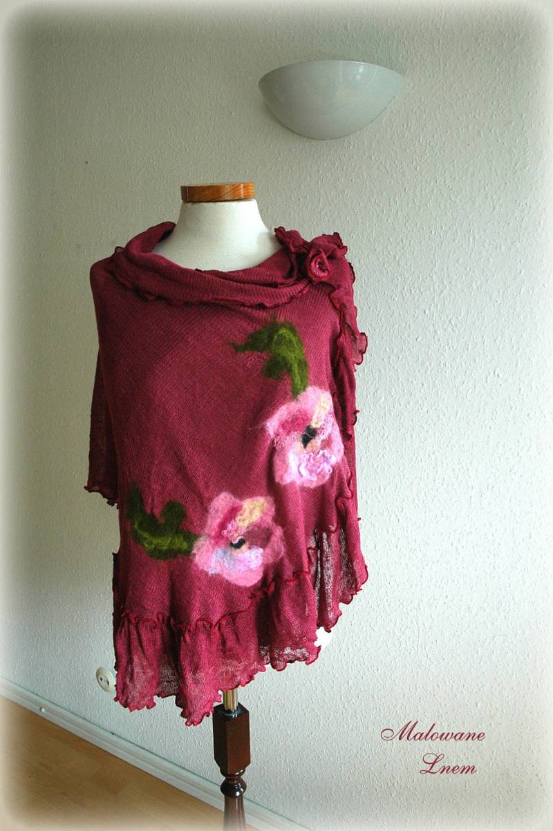 Burgunderfarbener Leinenstrickschal Filzblumenapplikation, Umweltfreundlich von malowanelnem