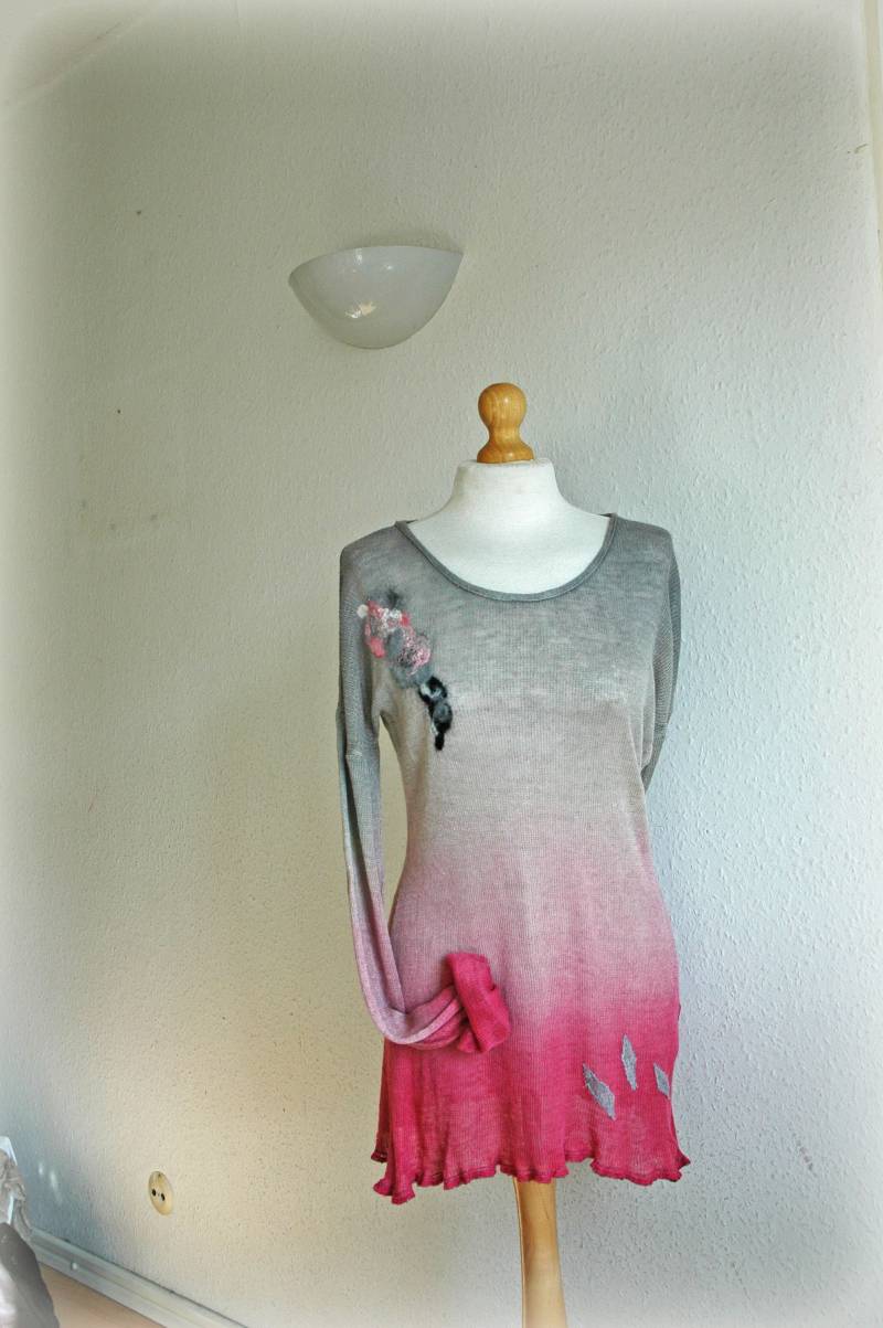 Handgefärbter Leinenpullover Grau-Rosa Ombre, Umweltfreundlich von malowanelnem