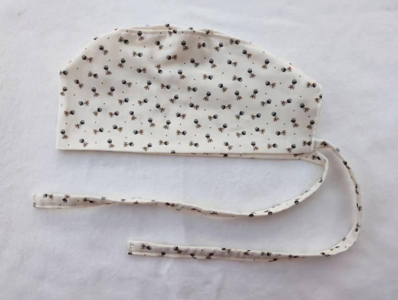 Op Haube Mit Gummi Doldenblümchen Grau von DasStoffwerk