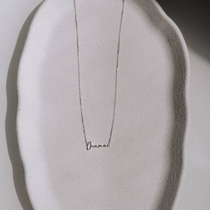 Mama Kette in 18K Vergoldet Und 925 Silber Geschenk Eleganter Schriftzug Muttertag von mamacollectionDE