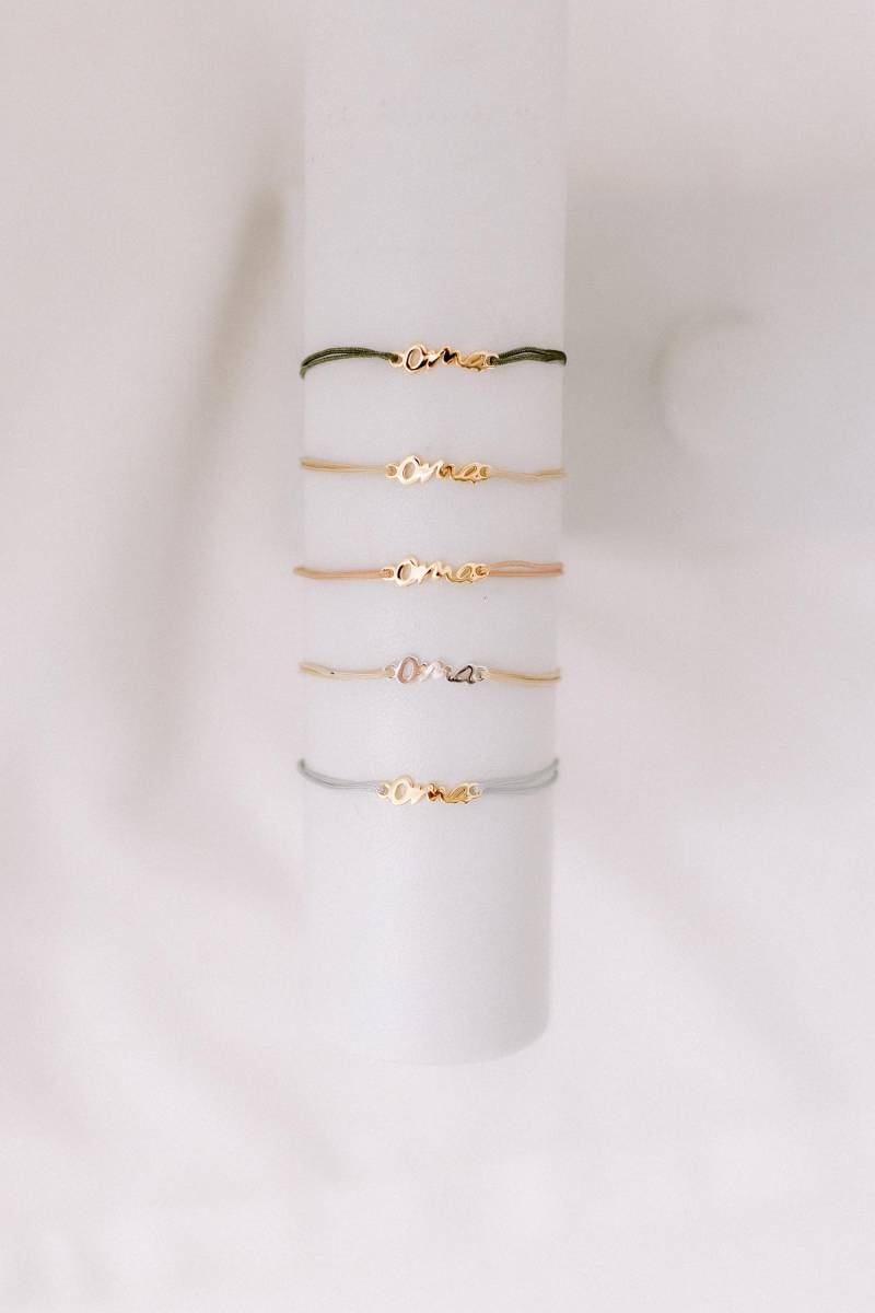 Oma Verstellbares Armband Schriftzug Geschenk Verschiedene Farben 18K Vergoldet Echtschmuck 925 Silber Muttertag von mamacollectionDE