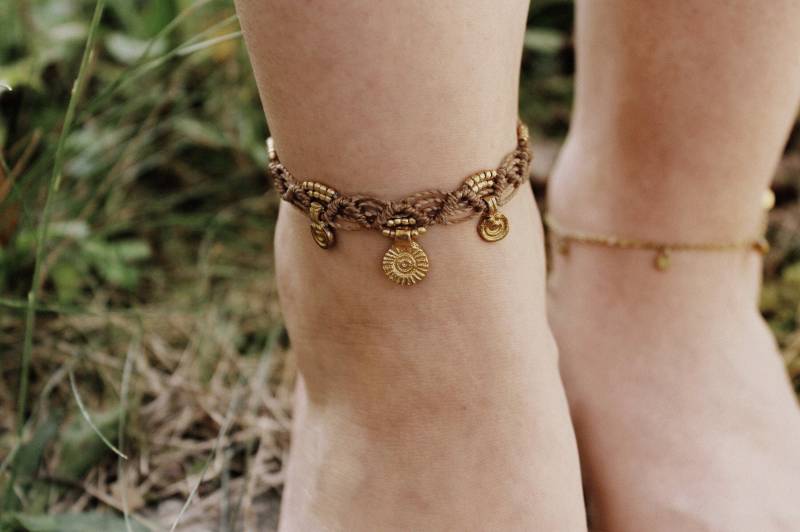 Makramee Fußkettchen Mit Sonne Boho Schmuck Strandoutfit Mond Hochzeit Geschenk Für Freundin Urlaub Sommer von mangosonmymind