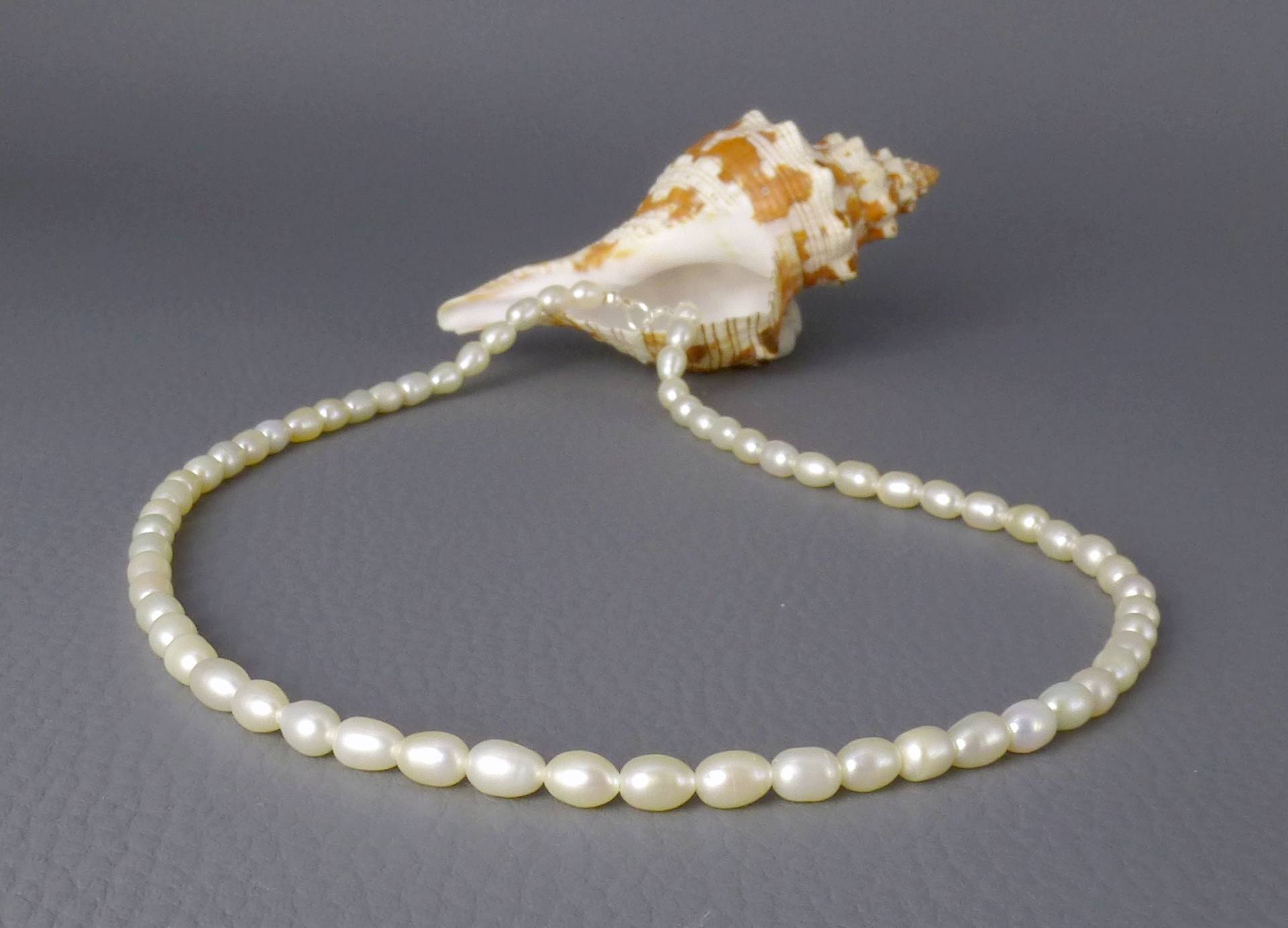 Süßwasser Perlenkette 42, 5cm - Freshwater Pearl Necklace 16, 7 Inches Süßwasser Perlenkette 42, 5cm - Freshwater Pearl Necklace 16, 7 Inches von manihikishop