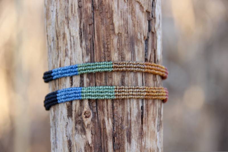 Armband, Männerarmband, Freudschaftsarmband in Makrameeteschnik von manijaka