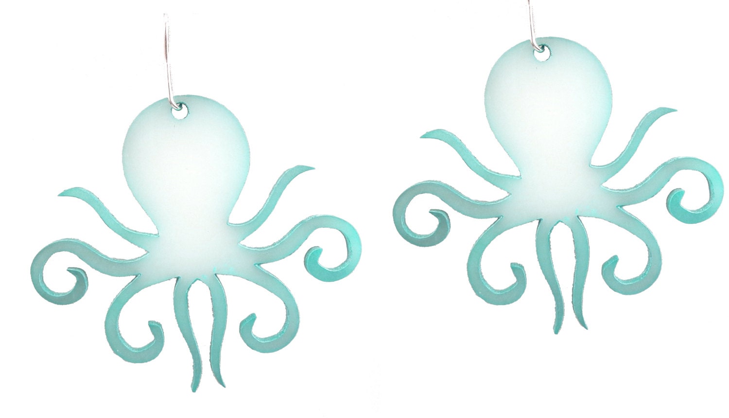 Emaillierte Und Acryl Octopus Ohrringe in Petrol von mannmadedesigns