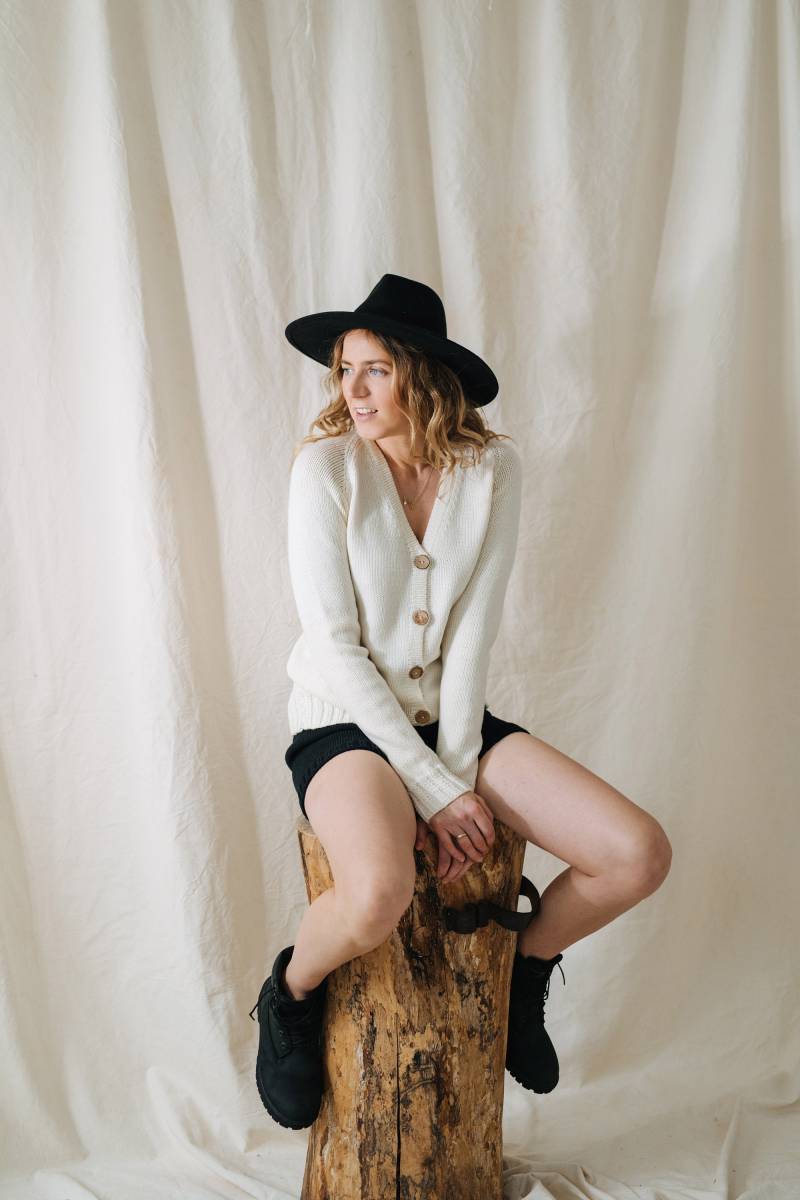 Adelaide Cardigan, Weiße Strickjacke, Merino Wolle Offene Front Langer Winterpullover, Damen Winter Strickjacke von mantaikotai