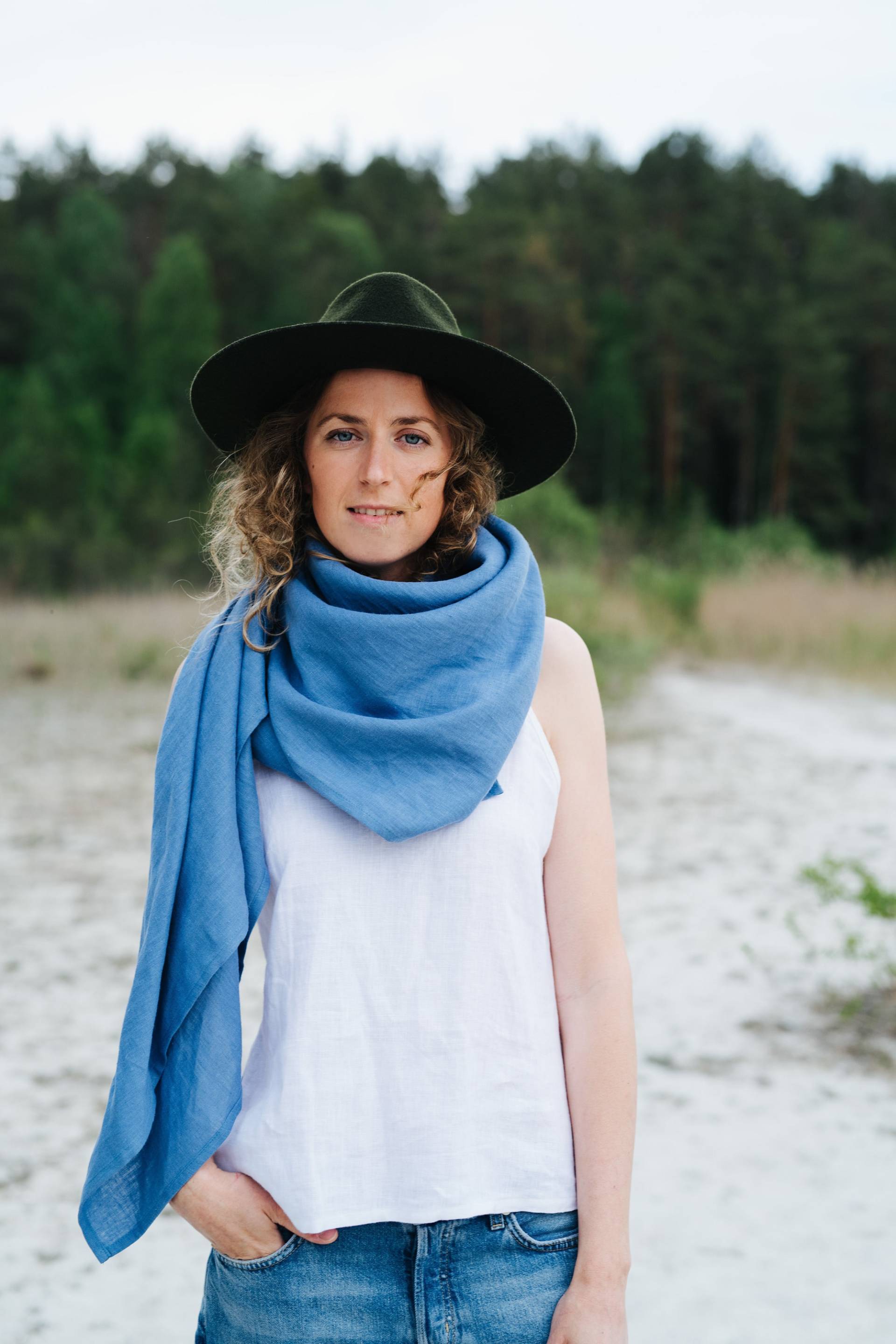 Amsterdam Schal - Leinenschal Damen Blauer Unisex Schal Für Männer Winter Versandfertig von mantaikotai