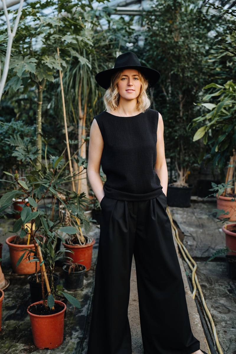 Astra Top, Double Gauze Frauen Schwarzes Musselin Sommer Baumwolle Bluse, Bio Baumwoll Shirt von mantaikotai