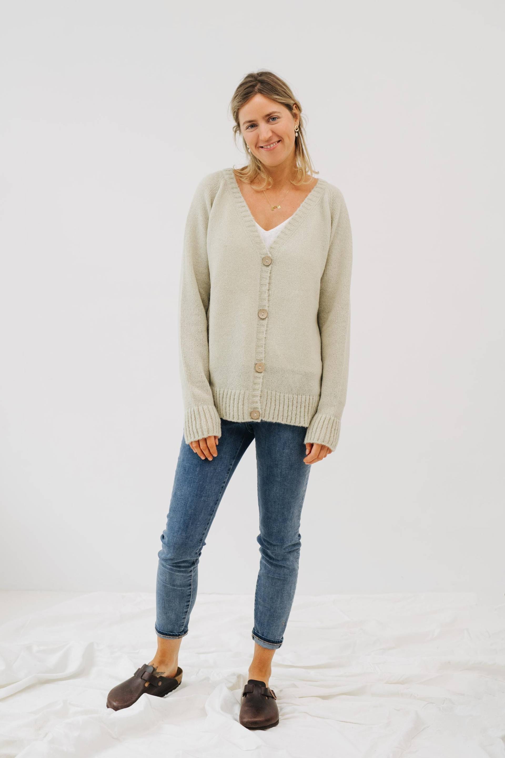 Dover Strickjacke von mantaikotai