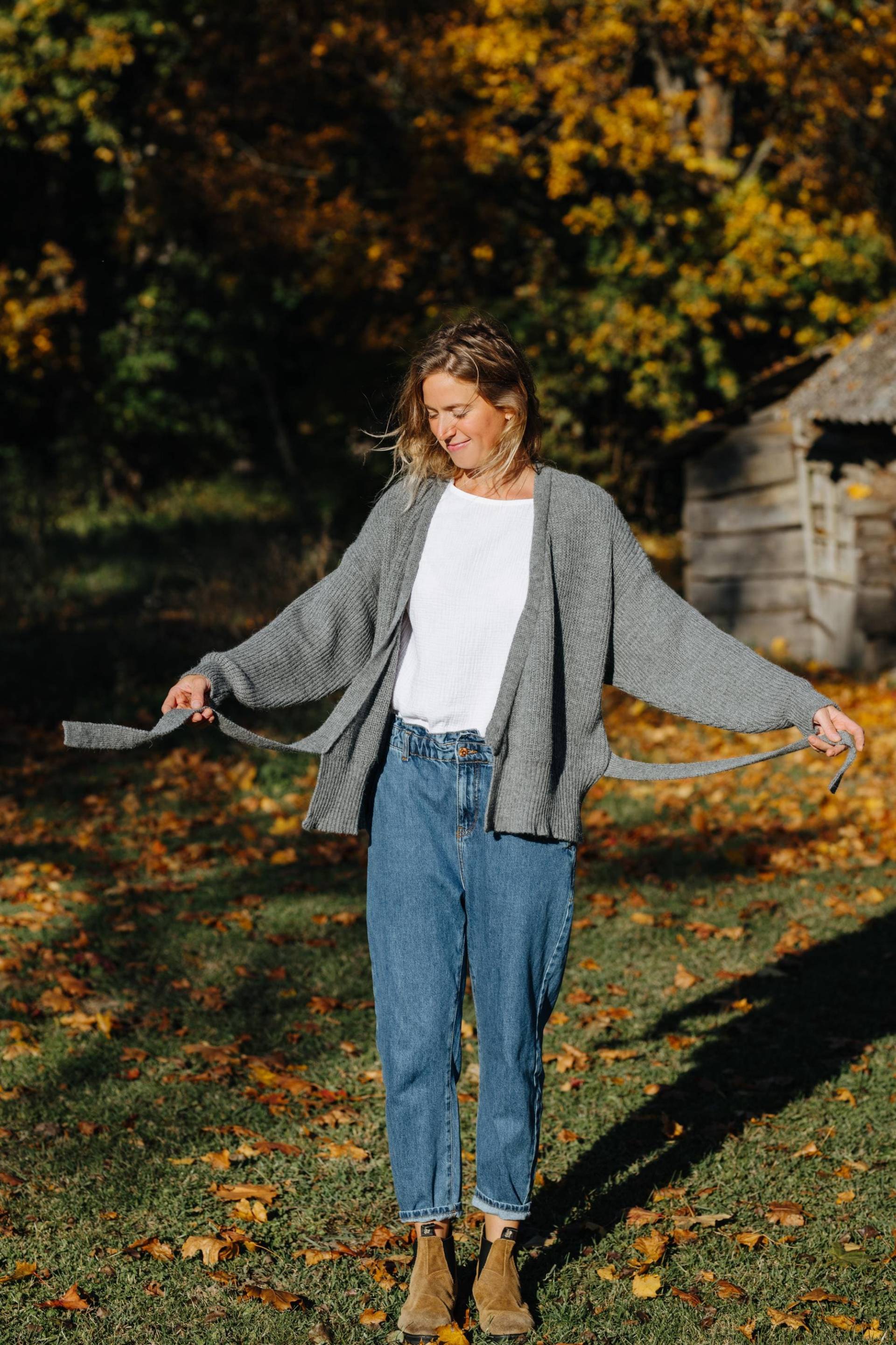 Ely Strickjacke, Alpaka Woll-Strickjacke, Grauer Wollpullover, Gemütliche Winter-Strickjacke, Übergroße Woll-Strickjacke von mantaikotai