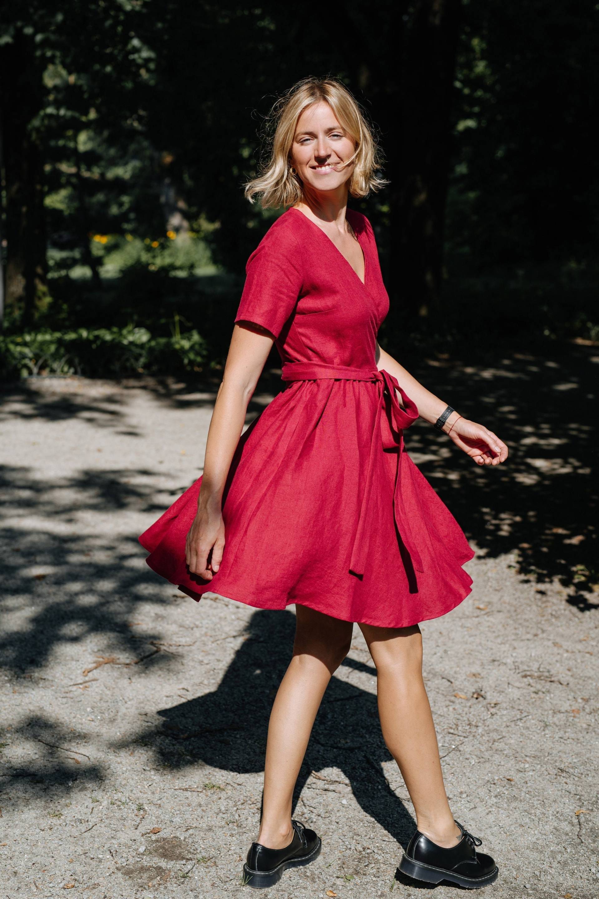 Lissabon Leinenkleid, Wickelleinenkleid, Burgund Sommer Brautjungfern Frauen Leinenkleid von mantaikotai