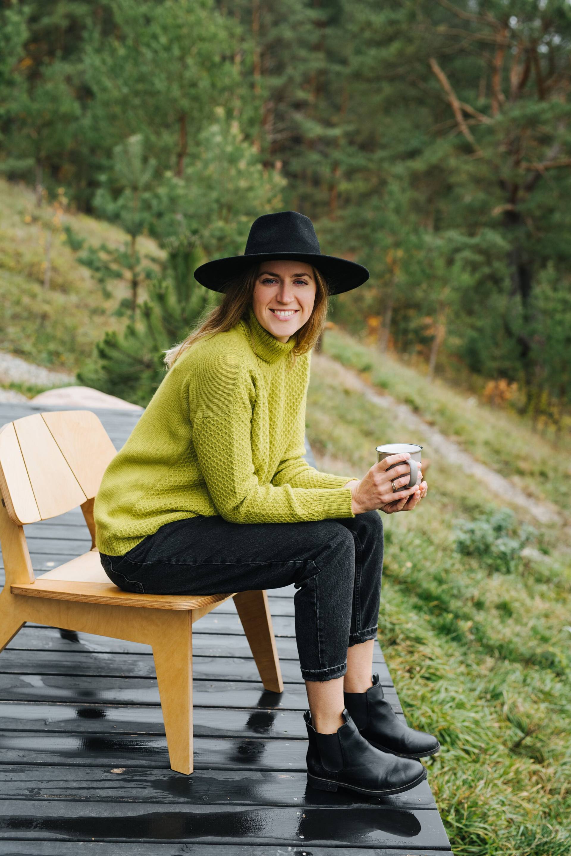 Malta Pullover - Alpaka Wolle Grüner Rollkragen Winterpullover Hand Gestrickter Loose Fit Oversized von mantaikotai