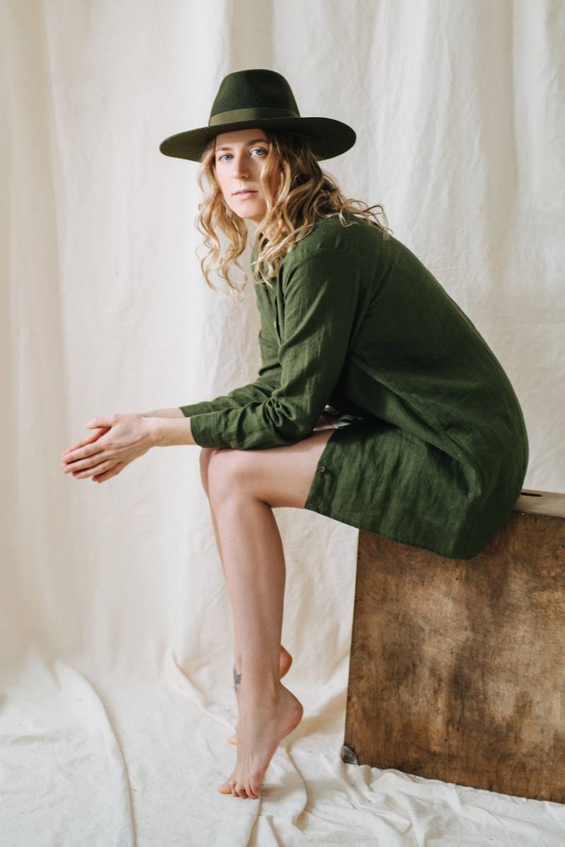 Montana Shirt, Leinen Classic Kleid, Grünes Umstandsshirt, Loose Fit Oversized Shirt von mantaikotai