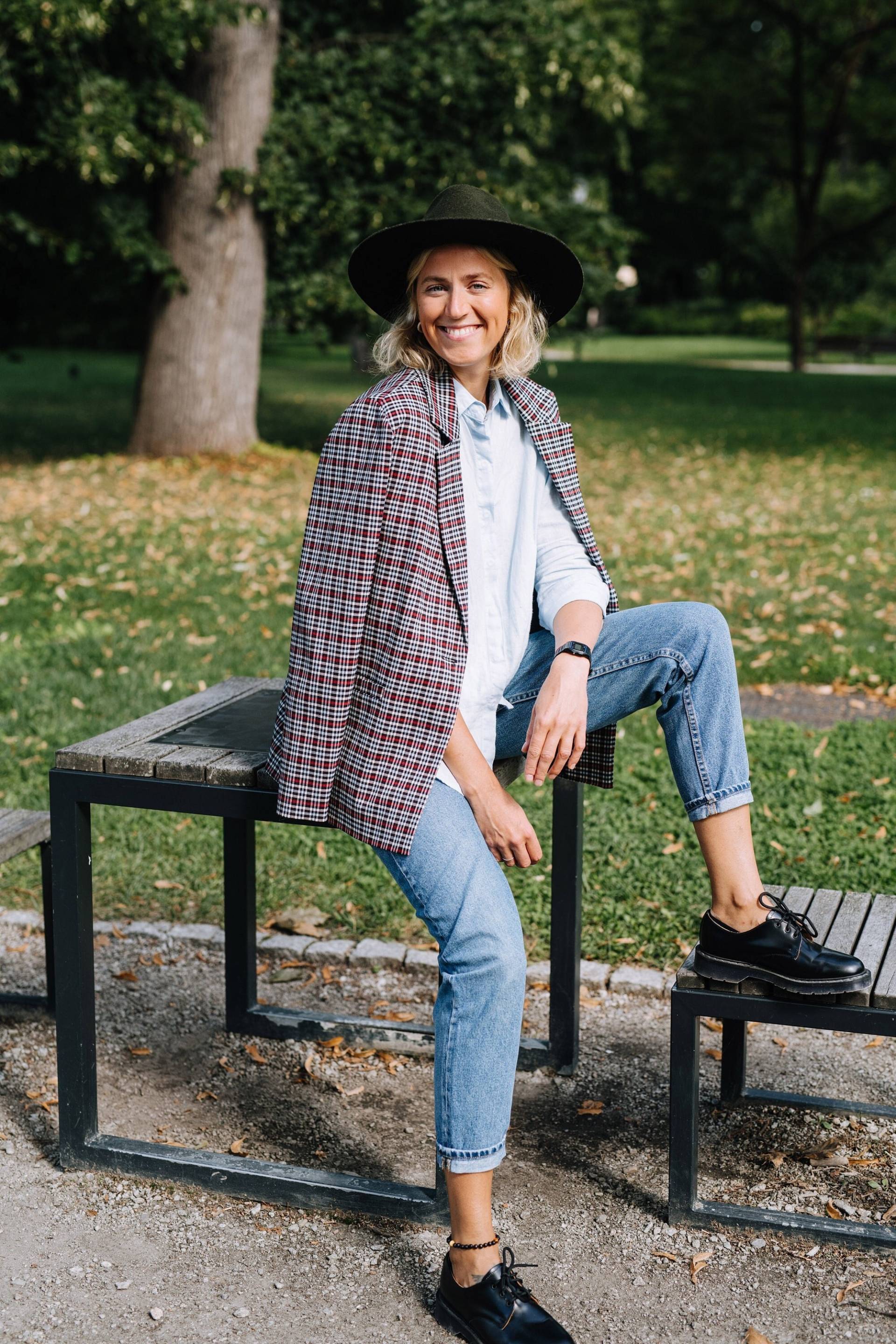 Riga Blazer, Wolle Viskose Jacke, Frauen Sommer Loose Fit Limited Edition Boho Wolljacke, Kurz Wollmantel von mantaikotai